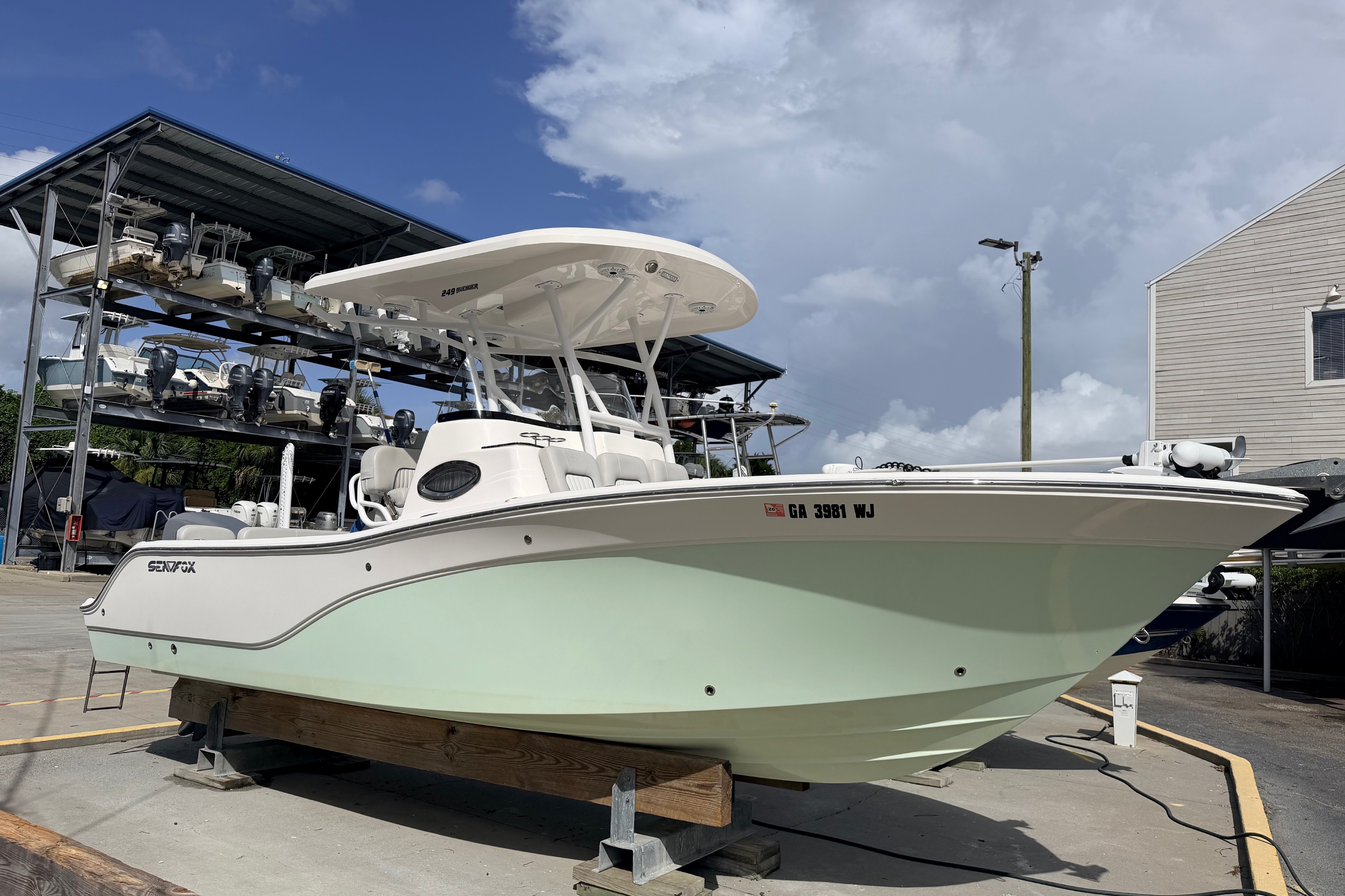 2020 Sea Fox 249 Avenger Boat