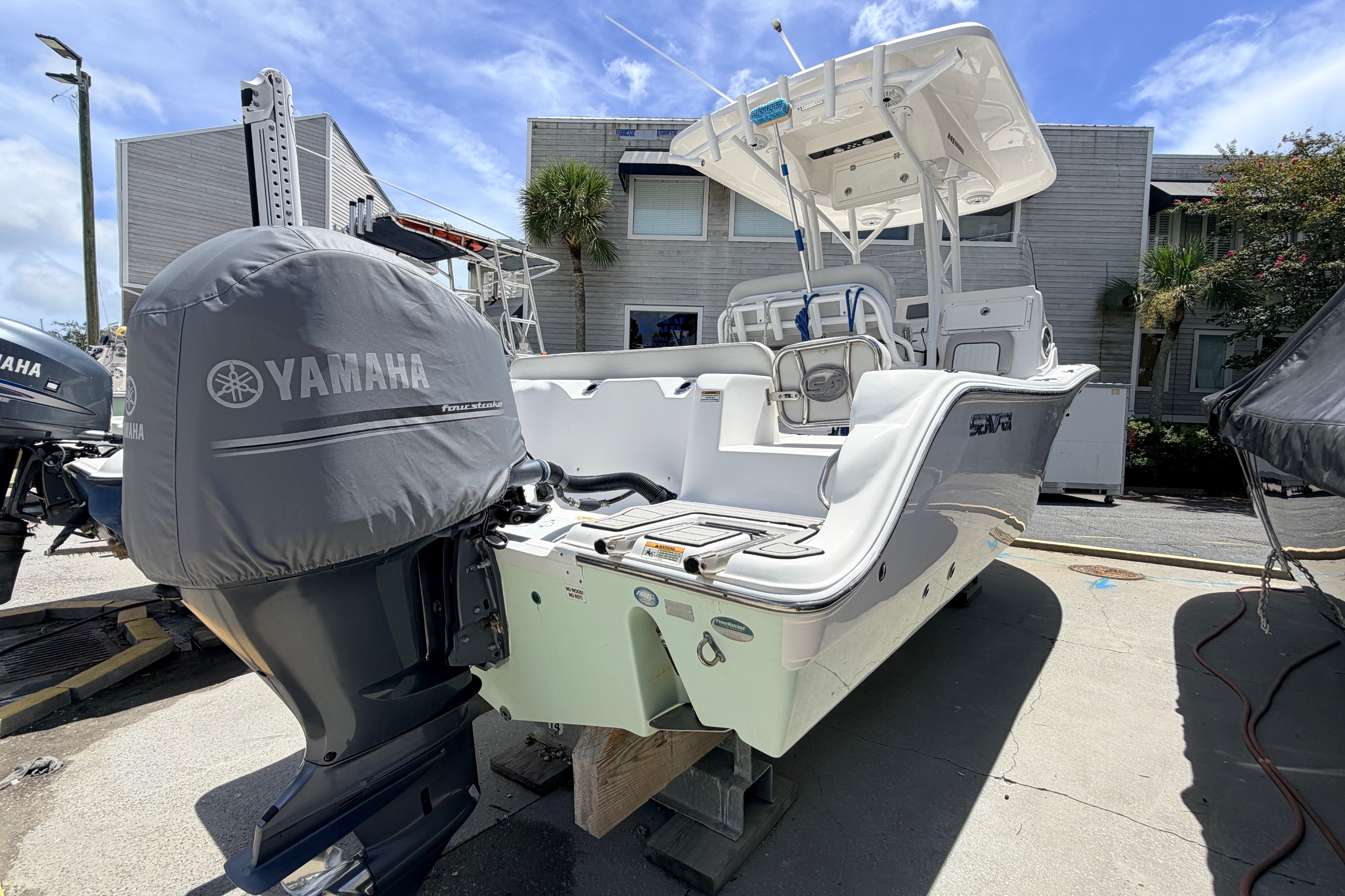 2020 Sea Fox 249 Avenger Boat