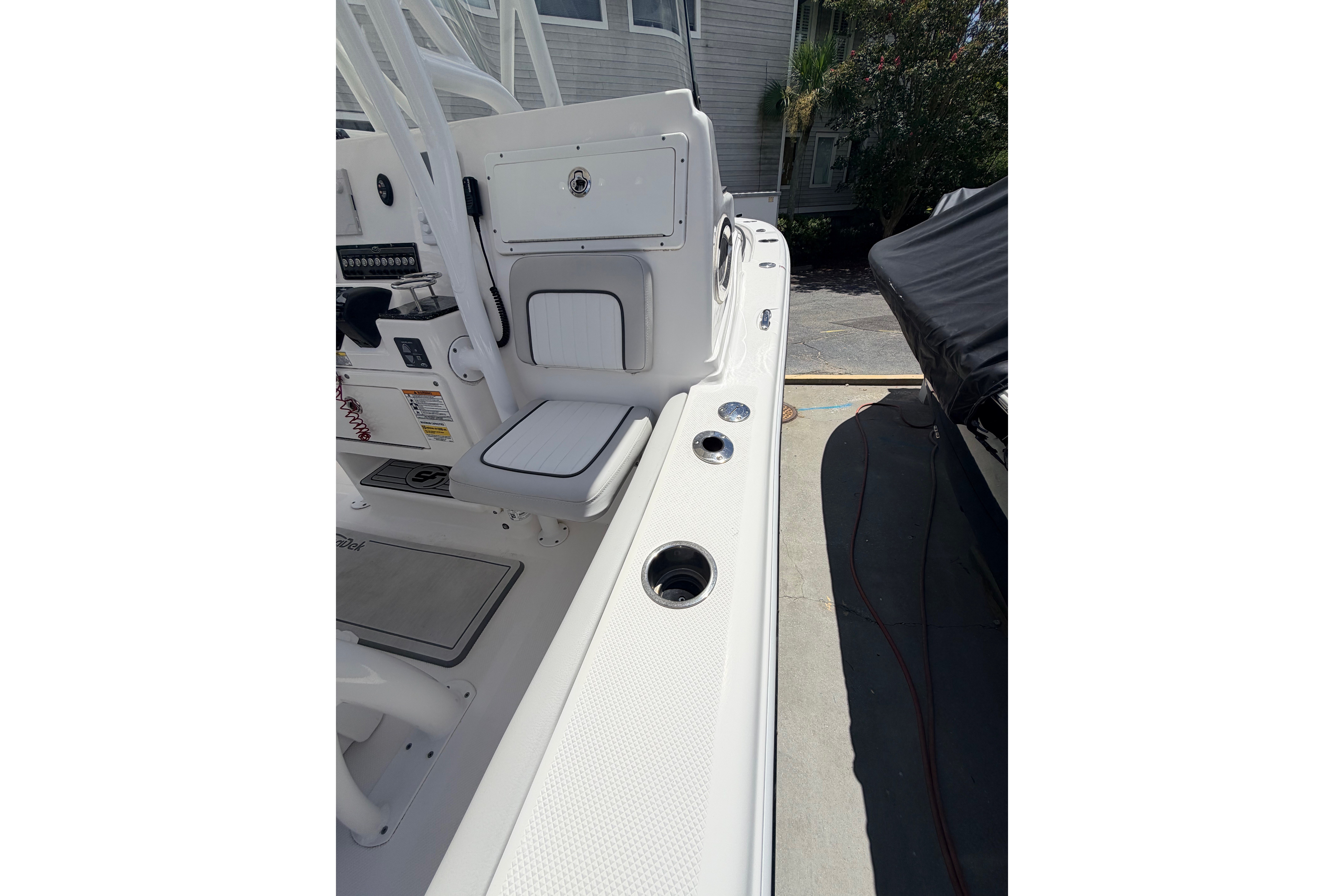 2020 Sea Fox 249 Avenger Boat