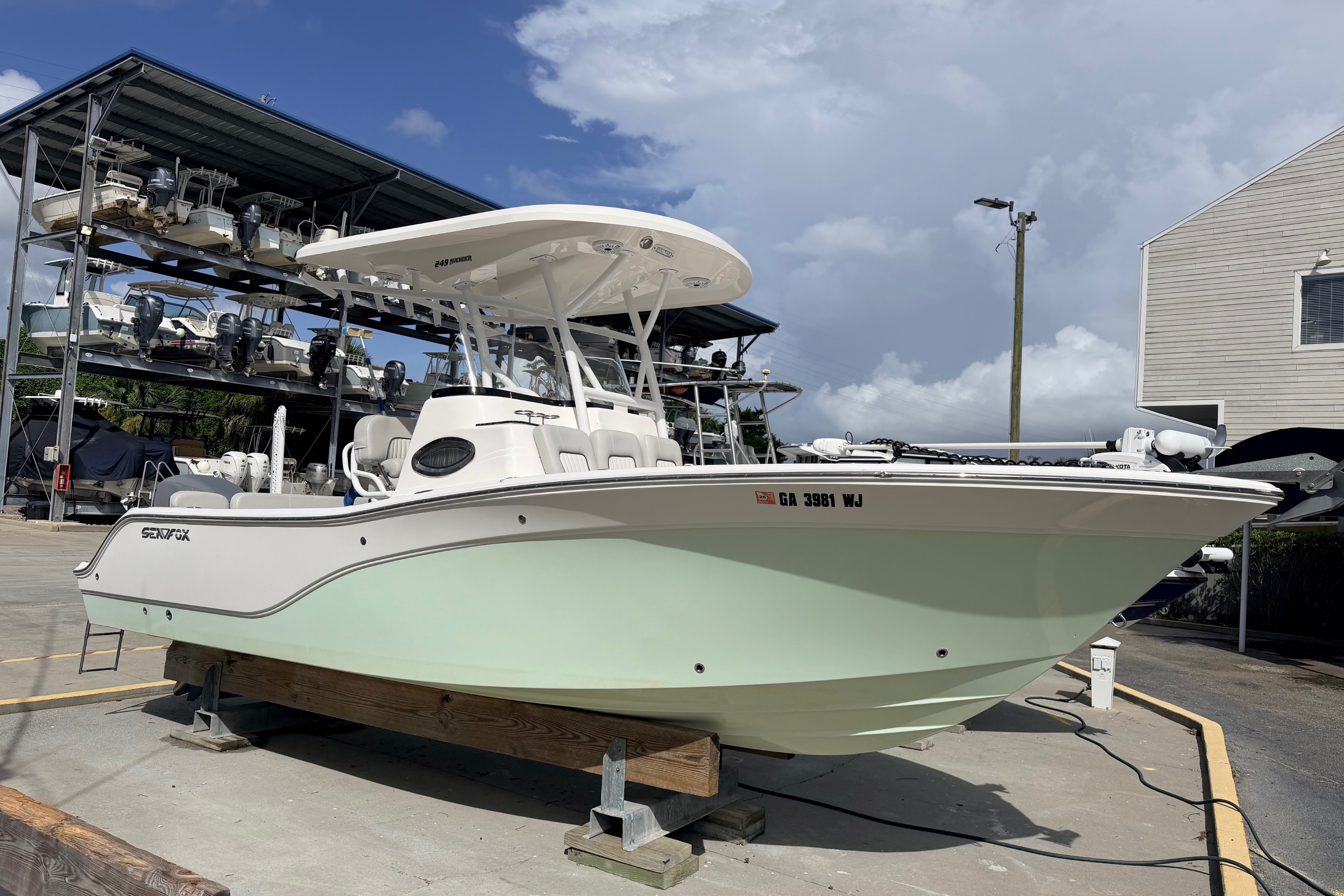 2020 Sea Fox 249 Avenger Boat