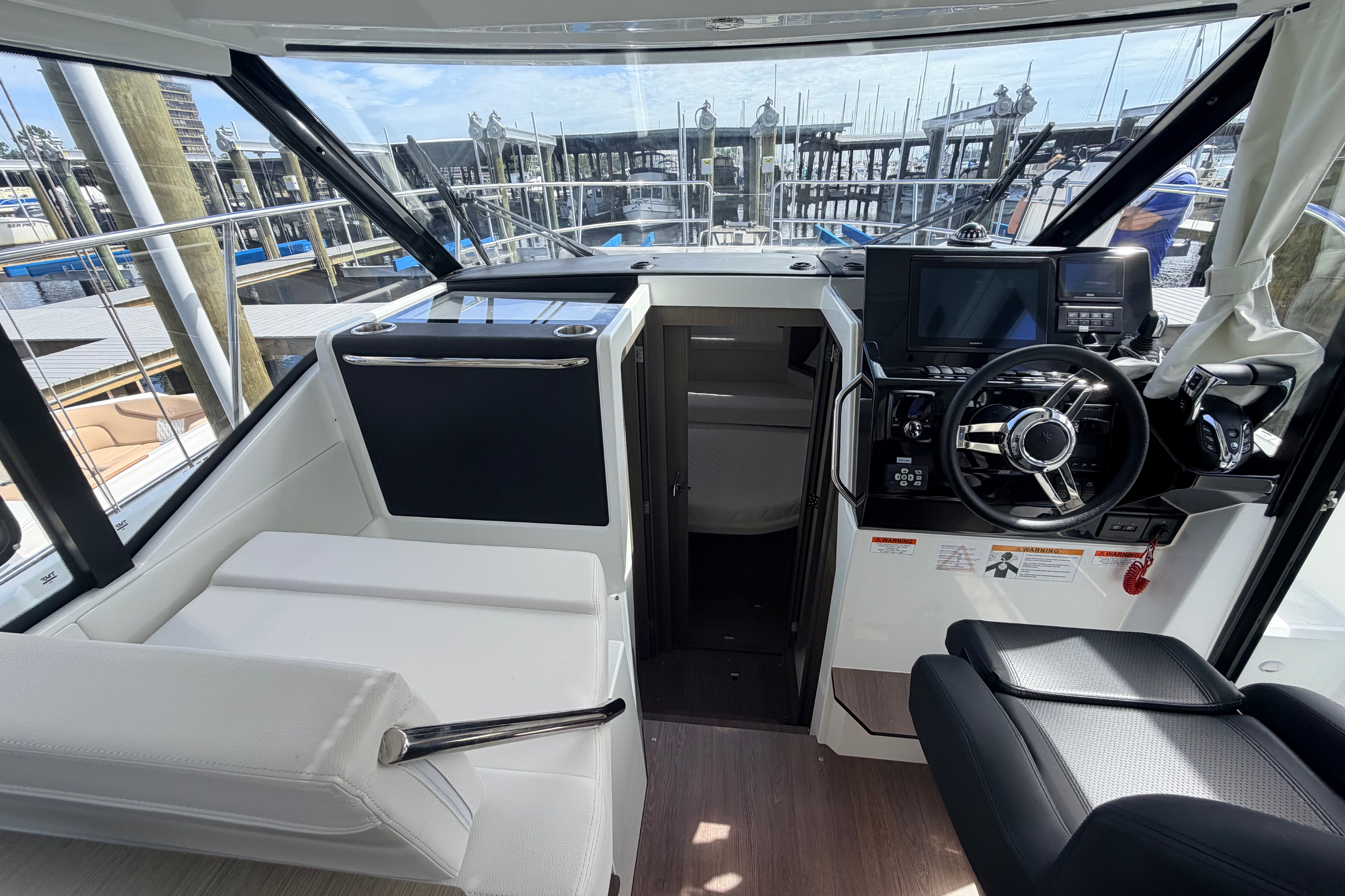 2026 Jeanneau Nc 895 Series 2 Cruisers