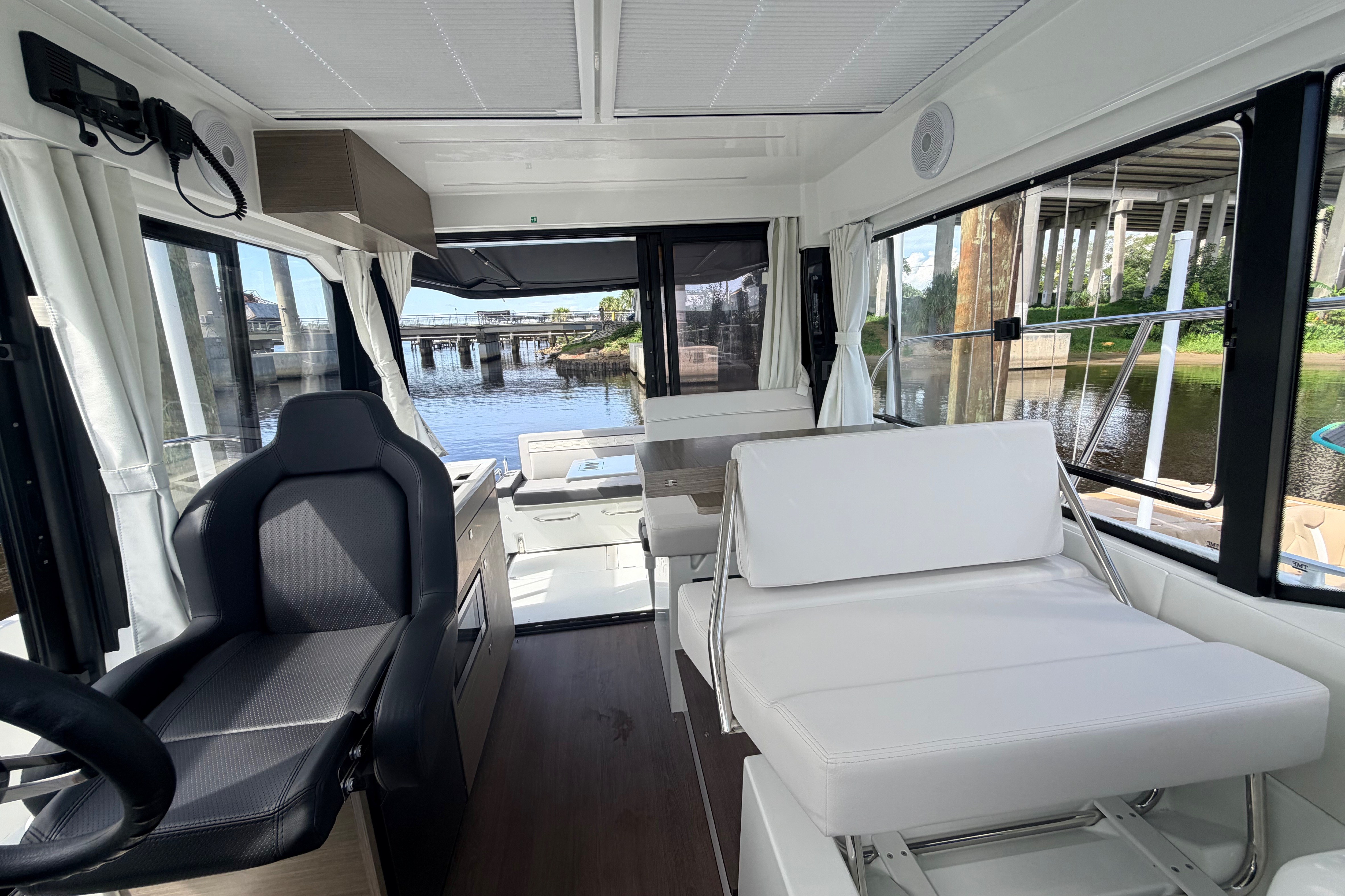 2026 Jeanneau Nc 895 Series 2 Cruisers