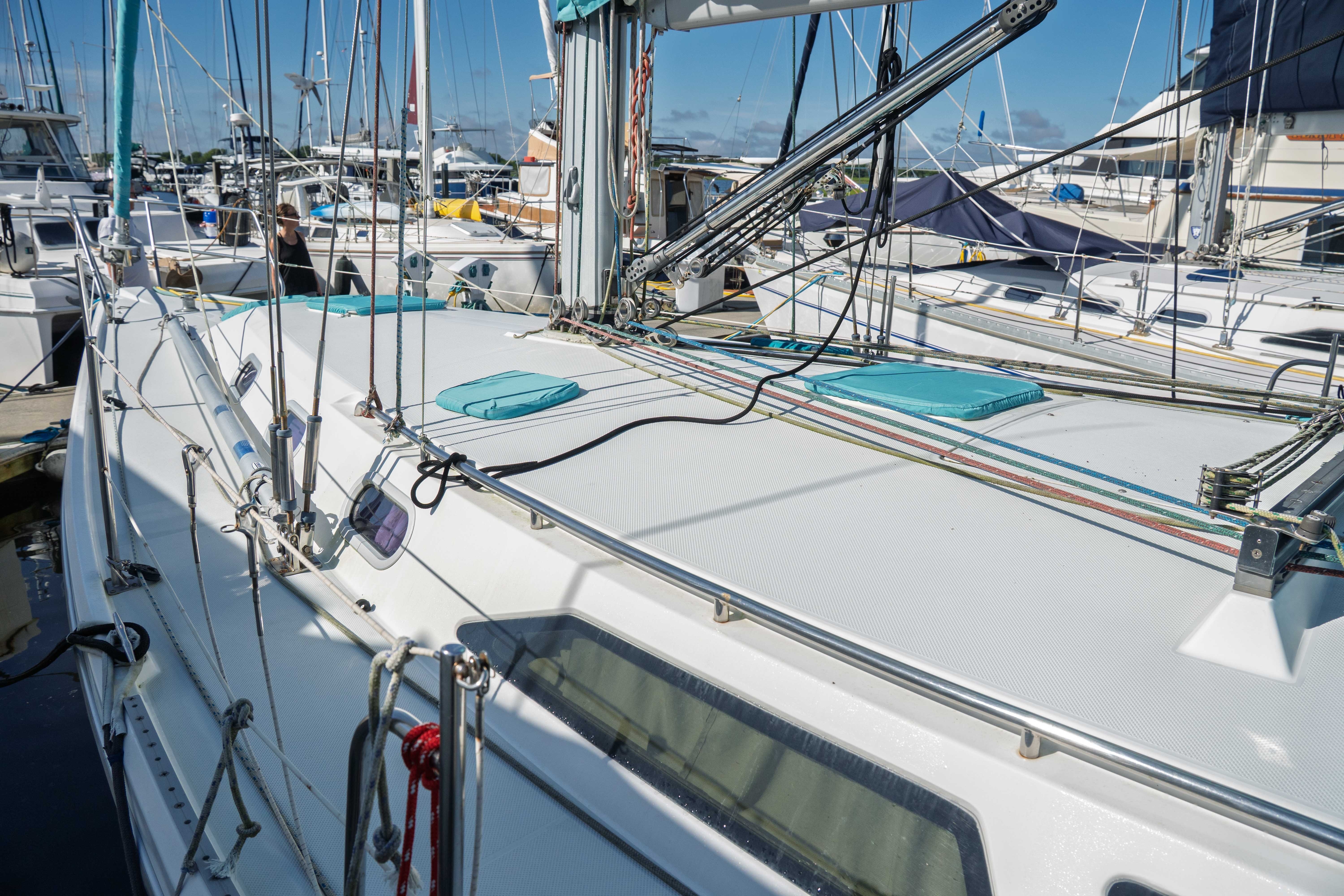 2001 Catalina 42 Mkii Cruisers