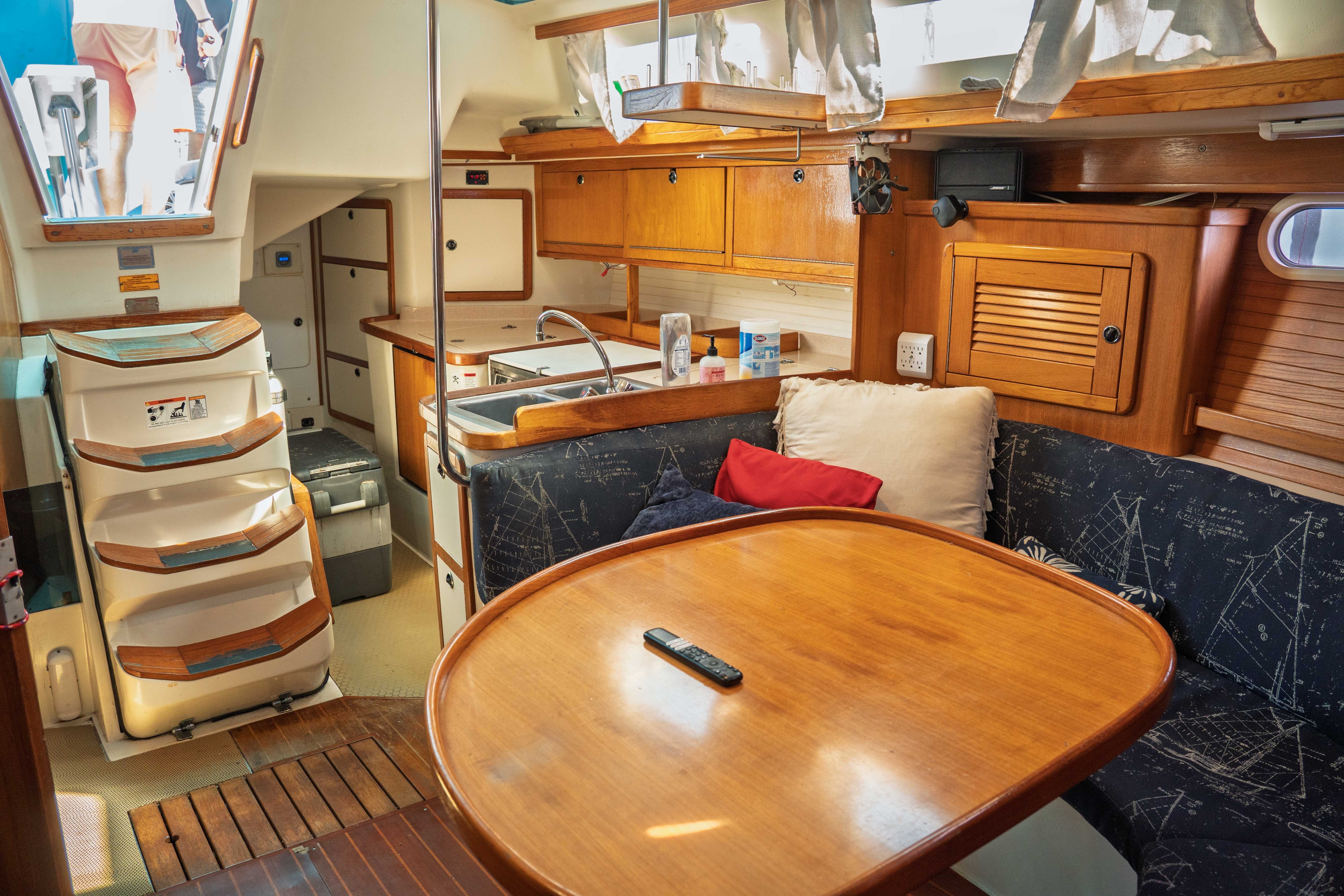2001 Catalina 42 Mkii Cruisers