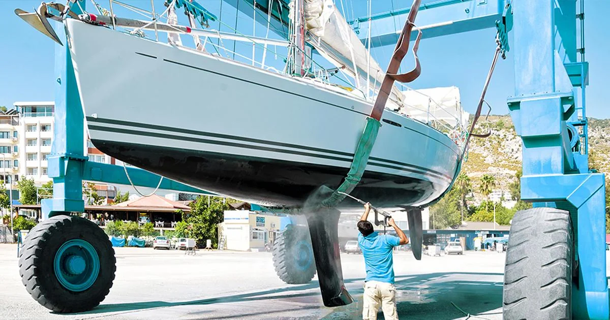 Boat bottom preparation photo placeholder; recommended size 600 by 400 pixels